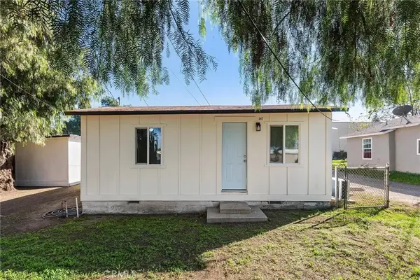 347 N Garfield, Corona, CA 92882