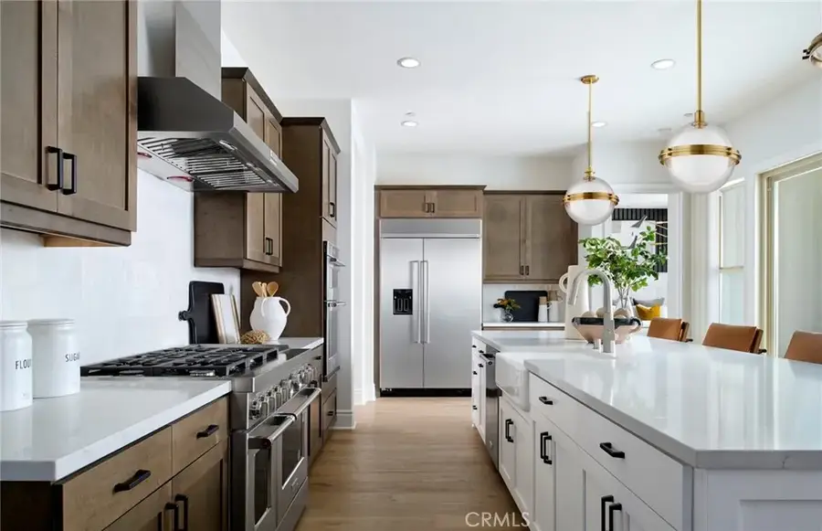 11823 Canoga Avenue, Chatsworth, CA 91311 - Image #2