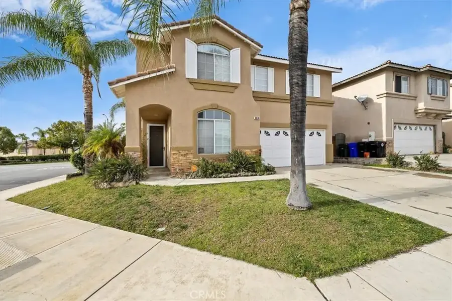 5814 Pine Valley Dr, Fontana, CA 92336 - Image #3