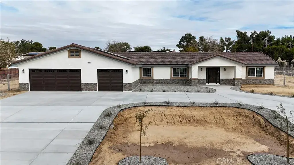 14685 Apple Valley, Apple Valley, CA 92307 - Image #1