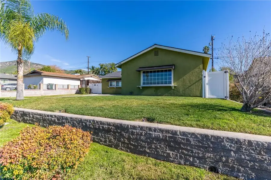 5443 Golondrina Drive, San Bernardino, CA 92404 - Image #2