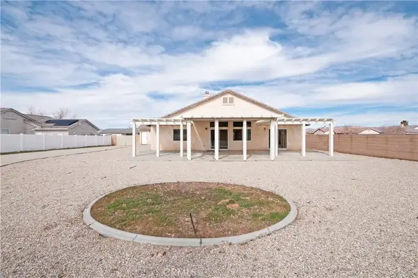 21189 Colombard, Apple Valley, CA 92308