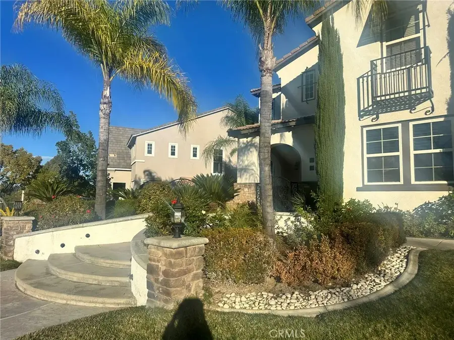 30085 Trois Valley, Murrieta, CA 92563 - Image #3