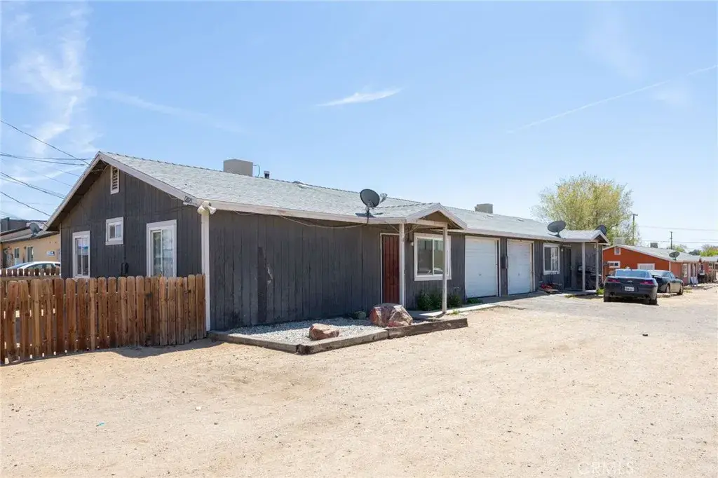 12025 Chamberlaine Way, Adelanto, CA 92301 - #1