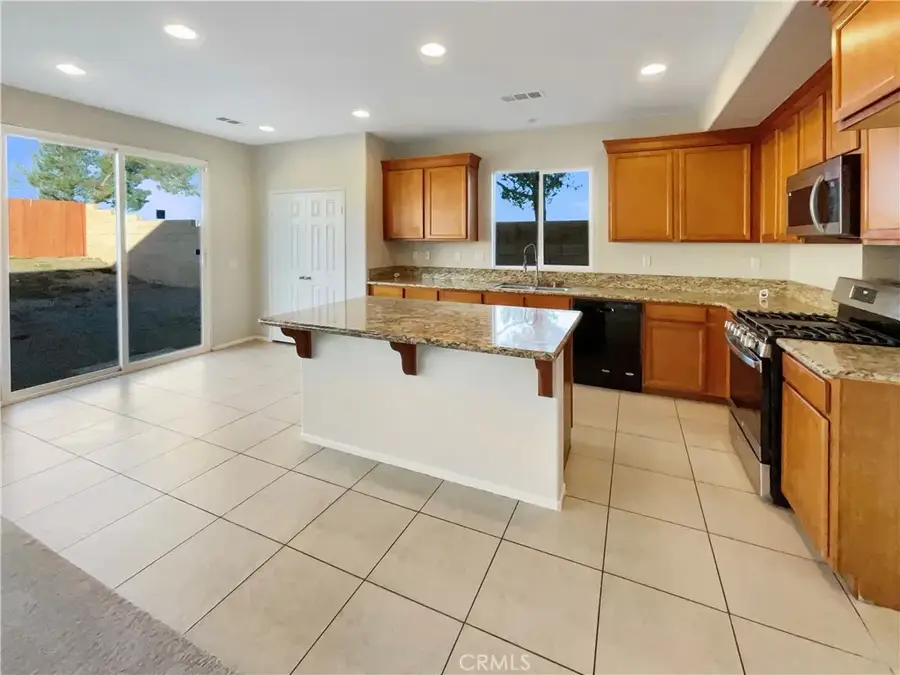 12894 Ethan Street, Victorville, CA 92392 - Image #2