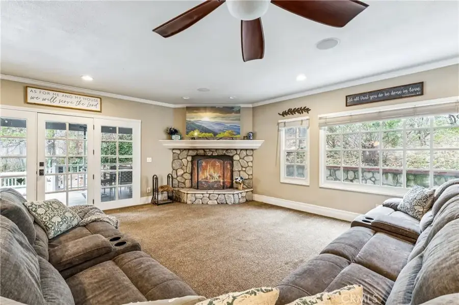 26461 Hillcrest Lane, Lake Arrowhead, CA 92352 - #2