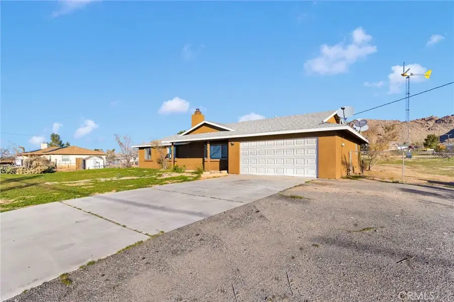 24726 Cahuilla, Apple Valley, CA 92307 - Image #3