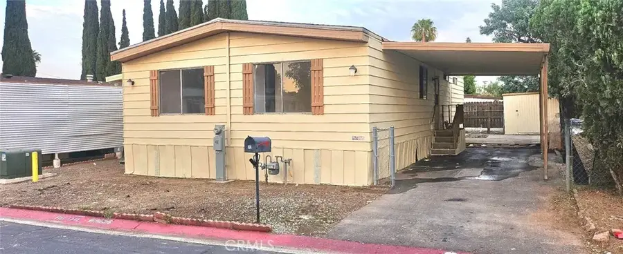 995 Pomona #33, Corona, CA 92882 - #2