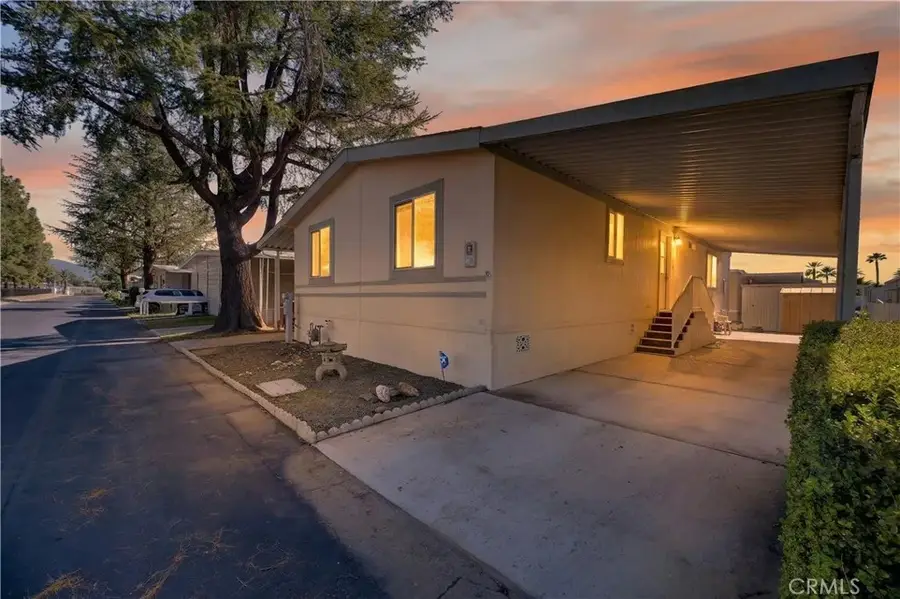 725 W Thornton #10, Hemet, CA 92543 - #2