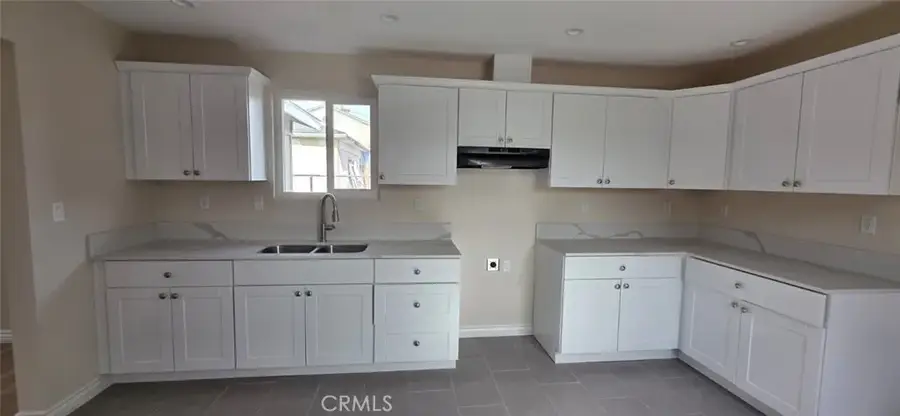 675 S Santa Fe Avenue, San Jacinto, CA 92583 - Image #3