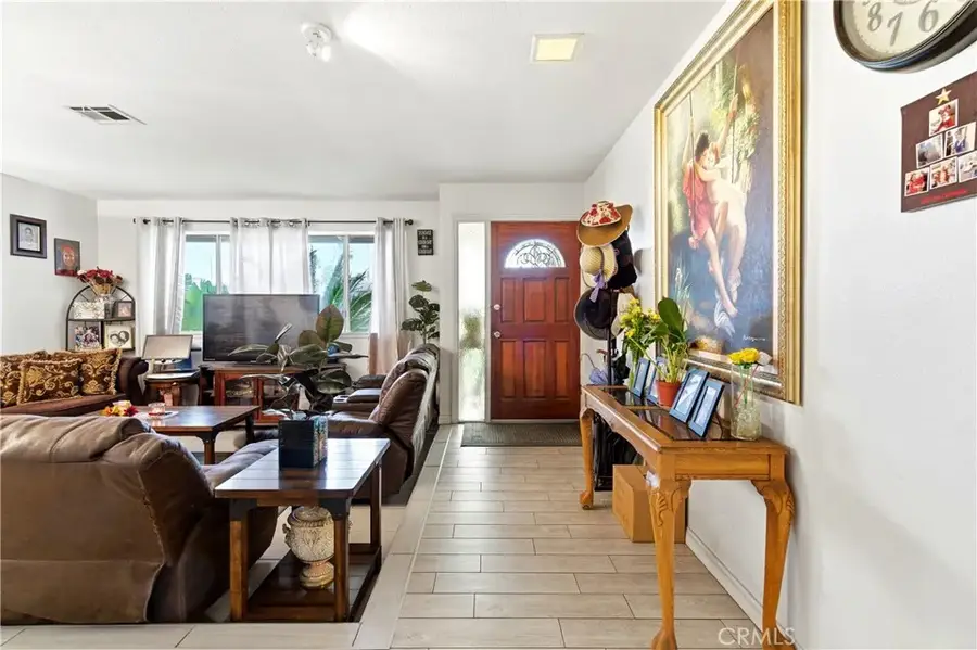 9394 Kempster Avenue, Fontana, CA 92335 - #2