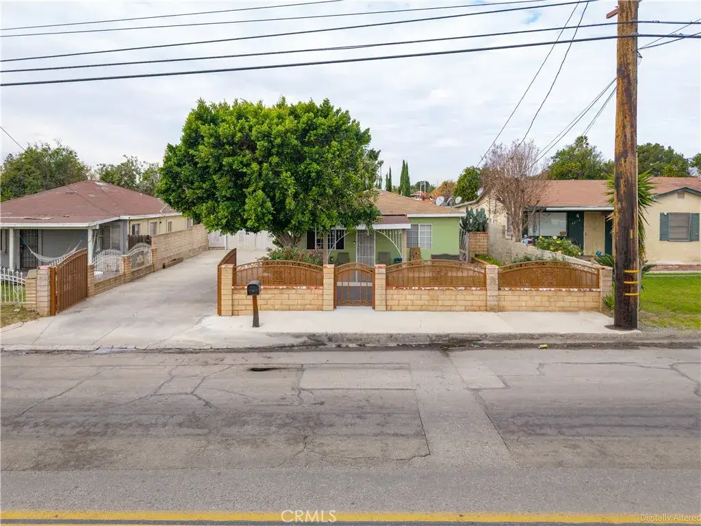 9824 Linden Avenue, Bloomington, CA 92316 - #1