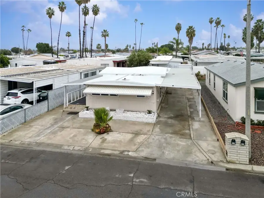 190 Santa Lucia, Hemet, CA 92543 - #2