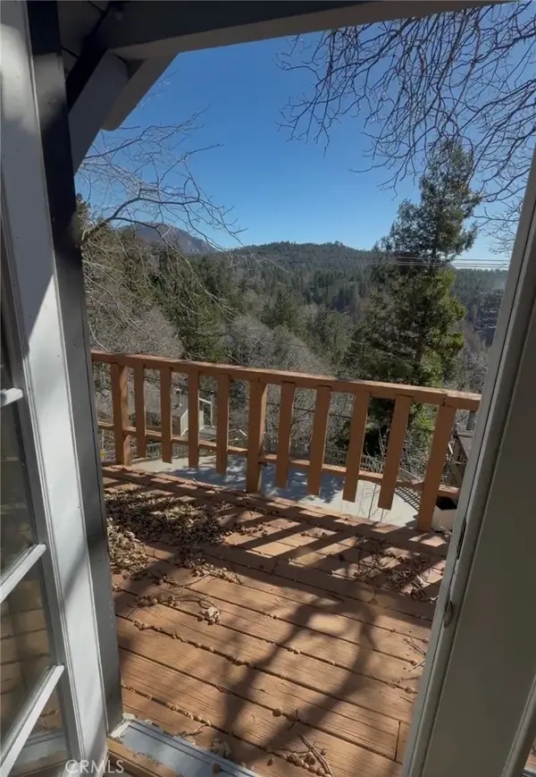 31954 Pine Cone, Running Springs, CA 92382