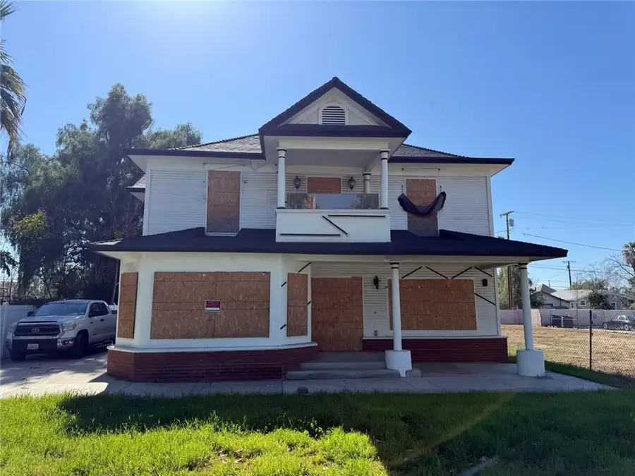 2586 University Avenue, Riverside, CA 92507 - #2