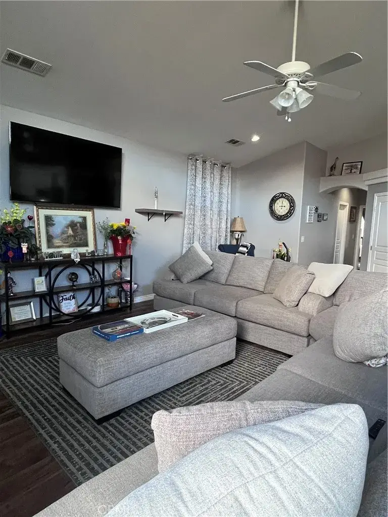 1344 E Parkview Court, Visalia, CA 93292 - #3