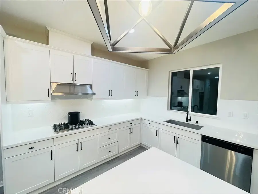 658 Aswut Circle, San Jacinto, CA 92582 - #3