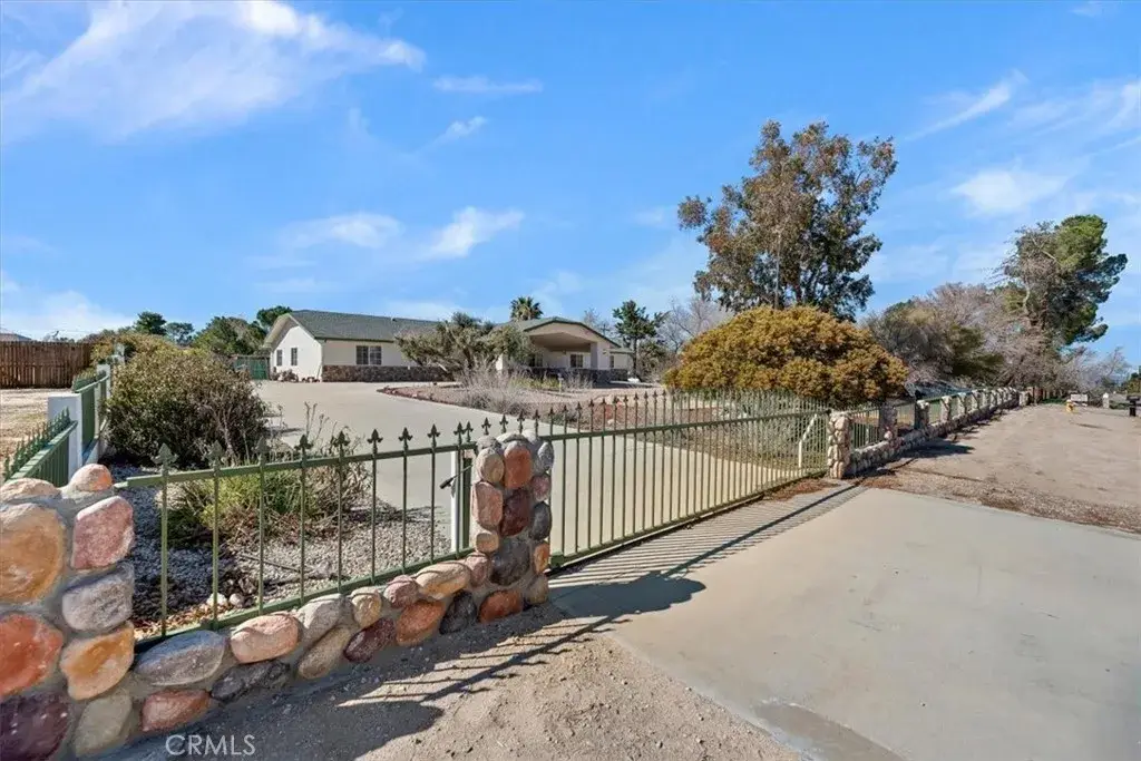 9860 Alta Mesa Avenue, Phelan, CA 92371 - #1
