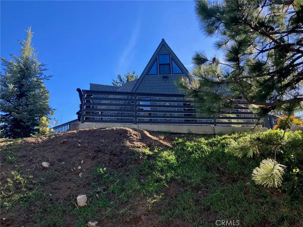 28131 Zermatt, Lake Arrowhead, CA 92352 - #1