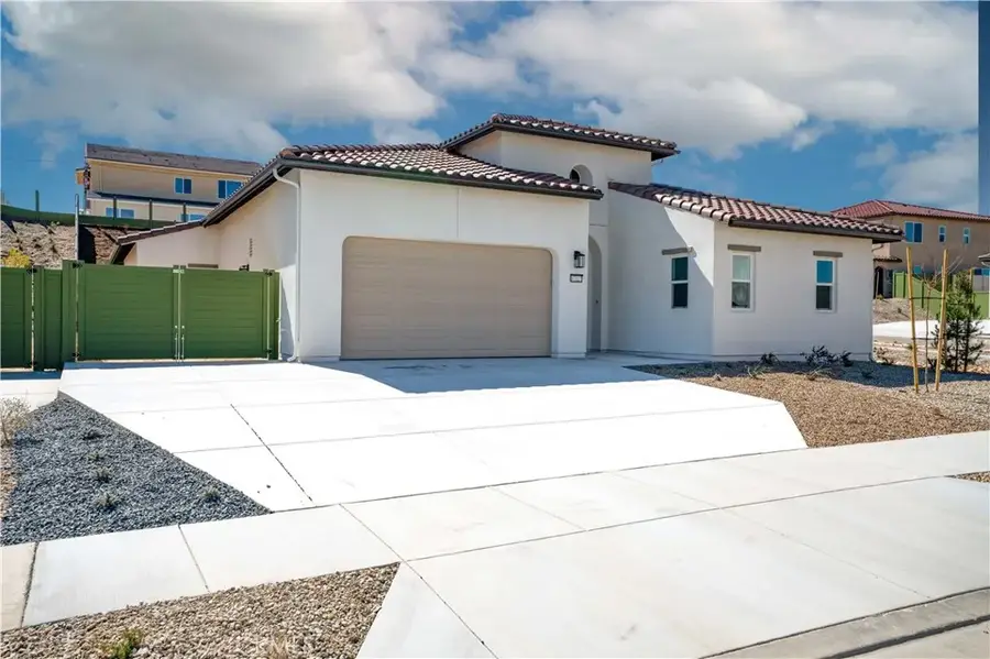 17127 Kent Street, Hesperia, CA 92345 - #2