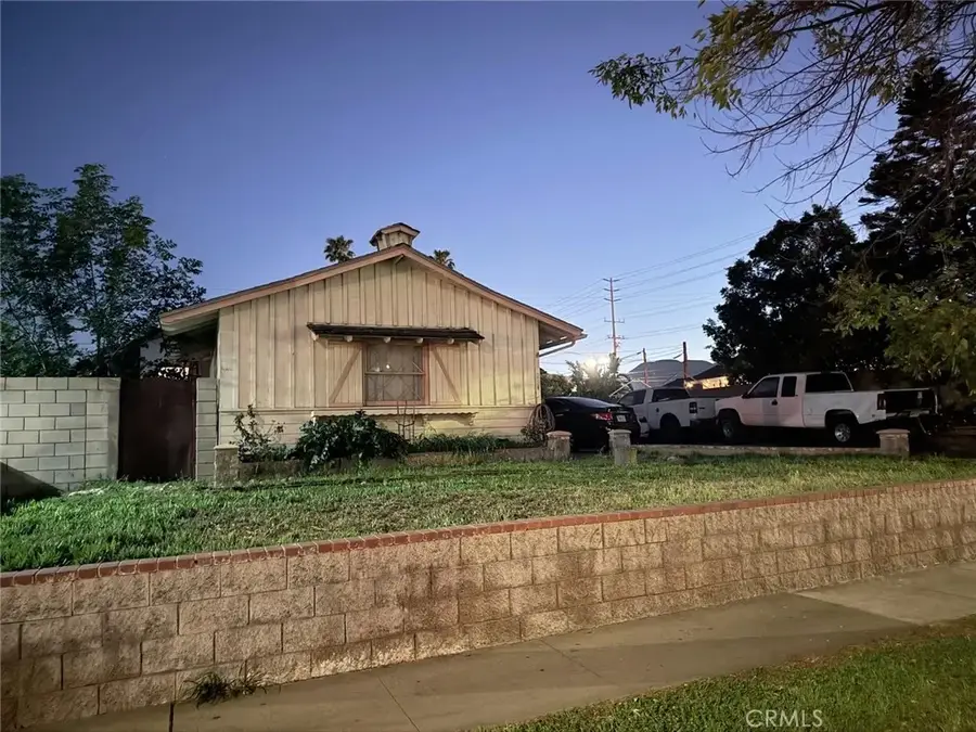 1068 W 10th, Corona, CA 92882 - #2