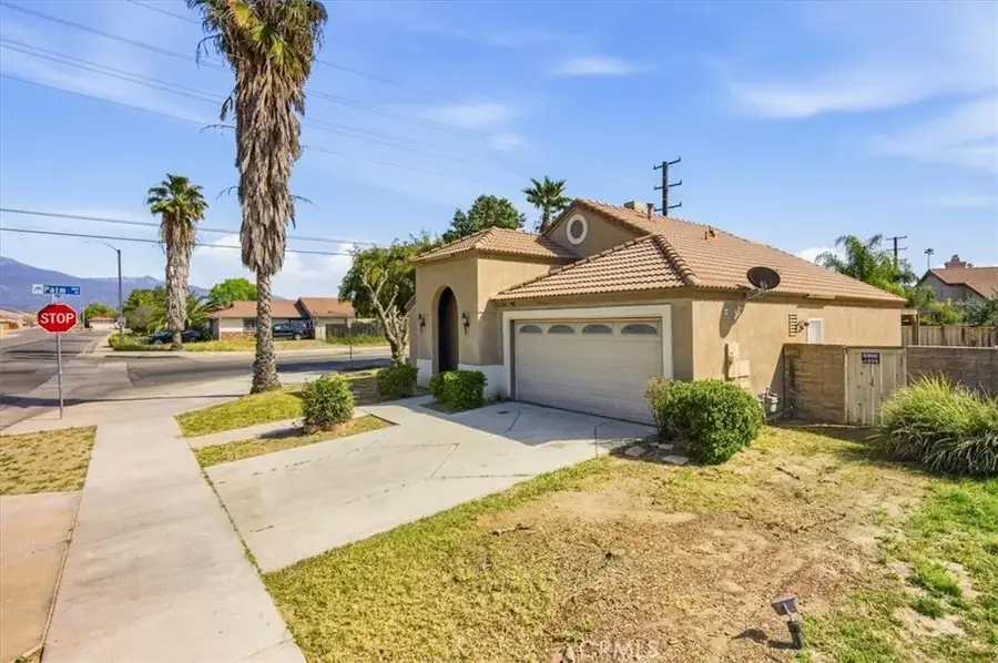 919 W Fruitvale, Hemet, CA 92543 - #2