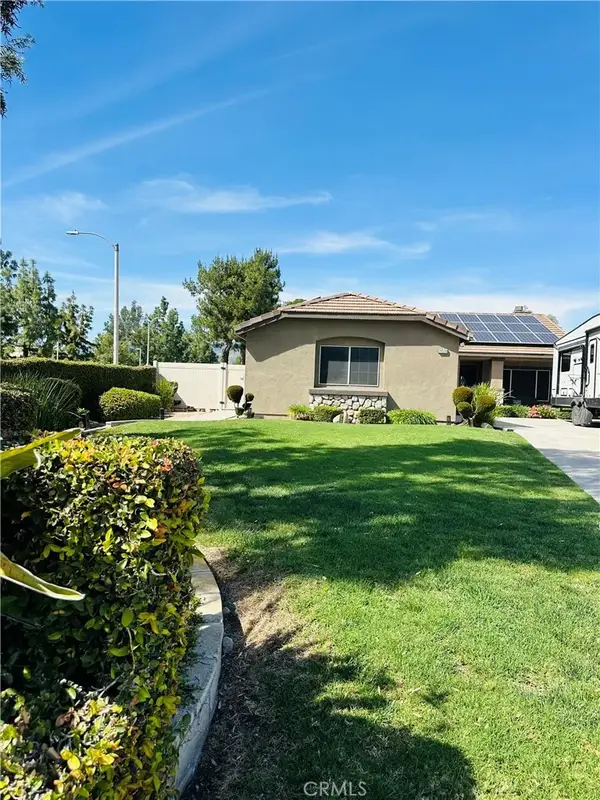 28530 Cantebury, Highland, CA 92346