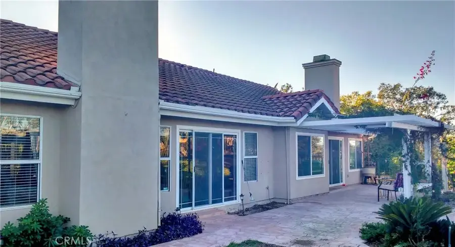 11056 Orchard View Lane, Riverside, CA 92503 - #3