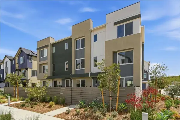 27305 Bear Creek Lane, Valencia, CA 91381