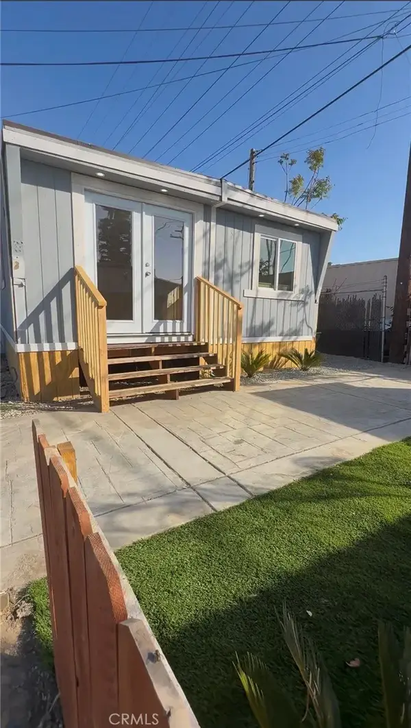 1011 W. La Cadena Drive #30, Riverside, CA 92509