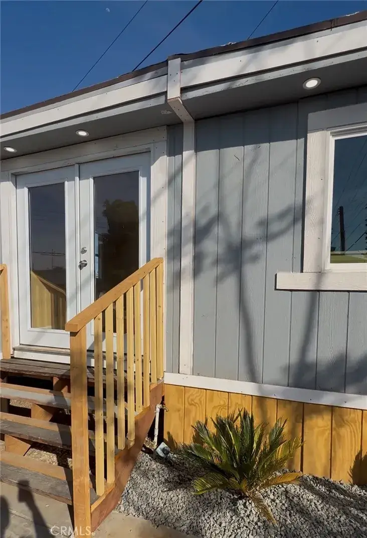 1011 W. La Cadena Drive #30, Riverside, CA 92509 - #2