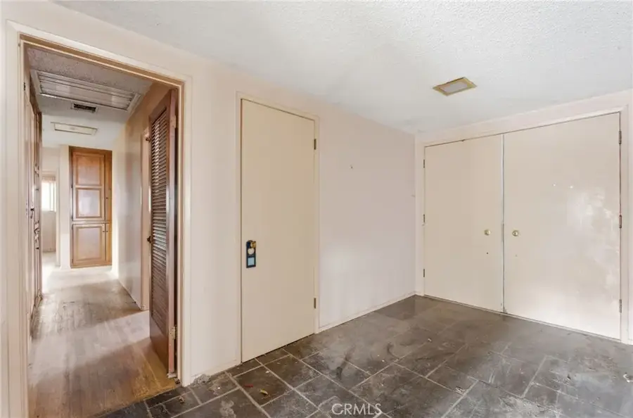 18112 Joshua Ln, Santa Ana, CA 92705 - #3