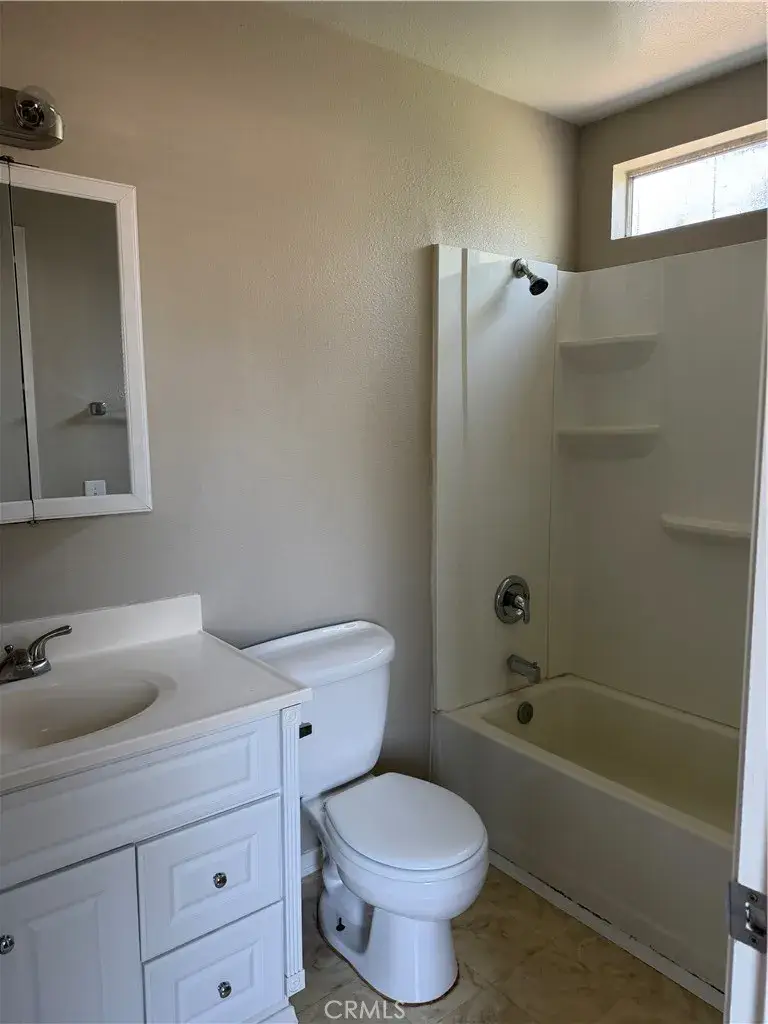 1020 Amber, Lake Elsinore, CA 92530 - #3