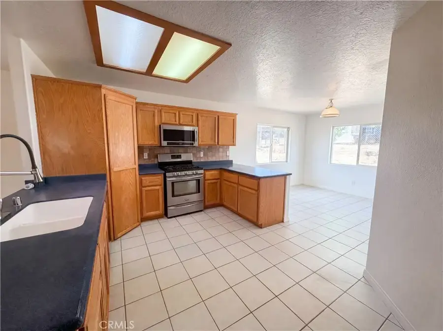 18641 Fairburn Street, Hesperia, CA 92345 - #2