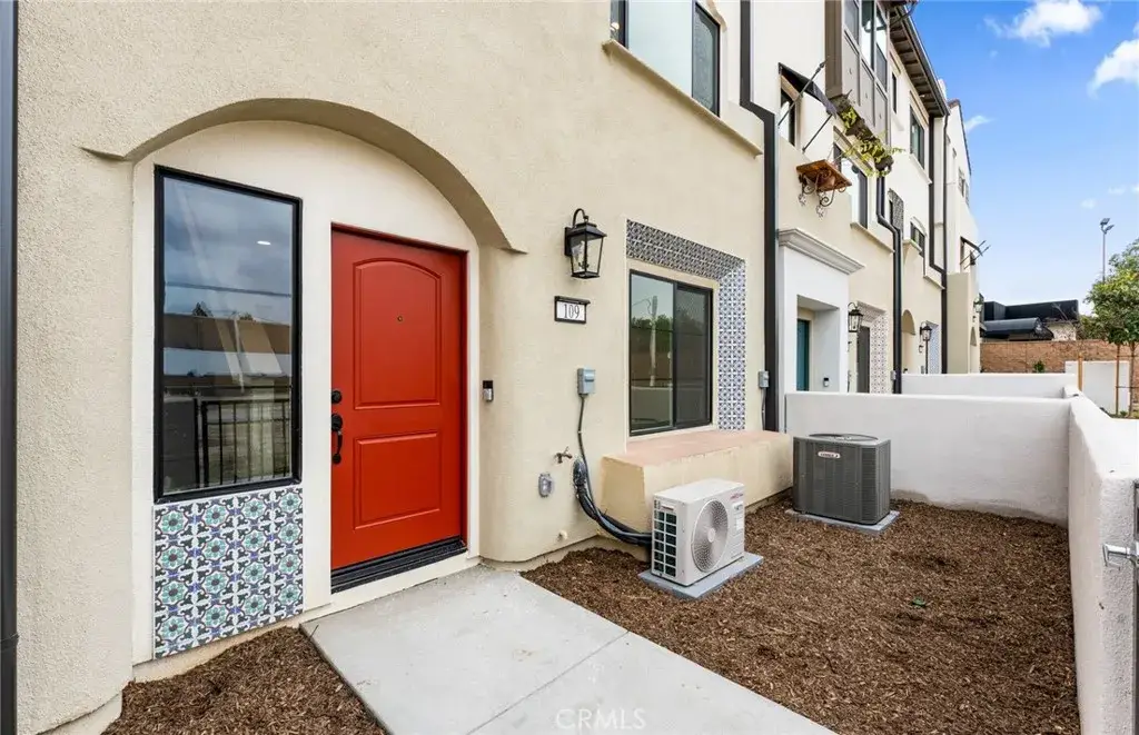 102 Sorrel Court, Burbank, CA 91506 - #1