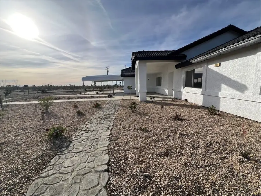 12911 Corton, Phelan, CA 92371 - #3