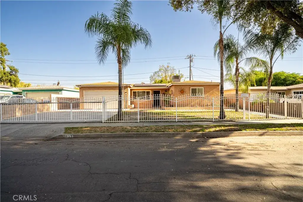 1854 Cleveland, San Bernardino, CA 92411 - #1