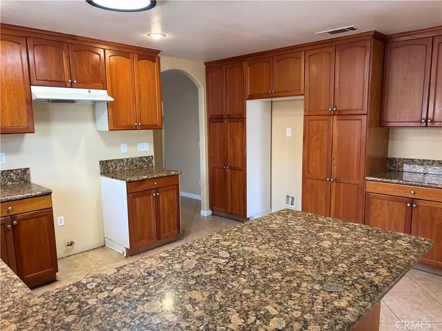 4118 Blair St., Corona, CA 92879 - #3