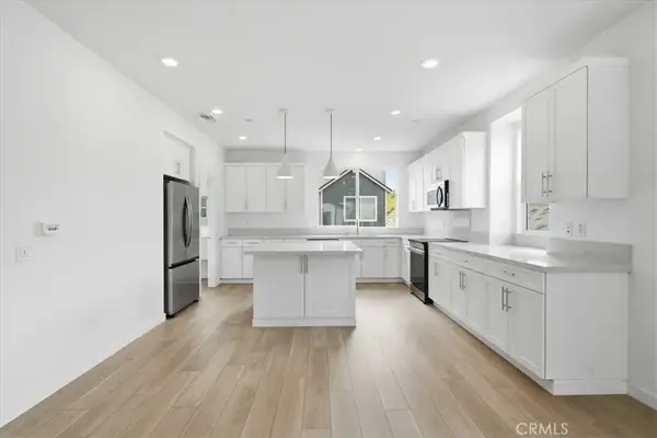27314 Bear Creek Lane, Valencia, CA 91381