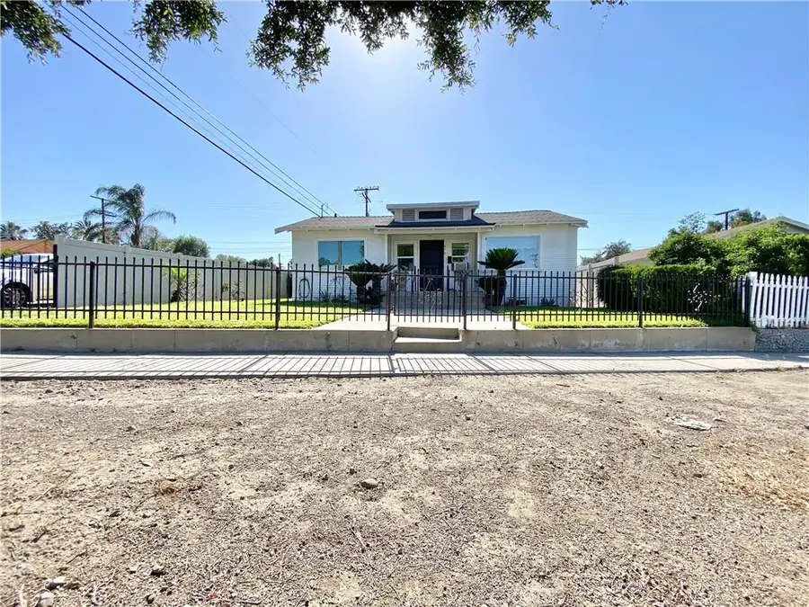 412 E Grand Boulevard, Corona, CA 92879 - #3