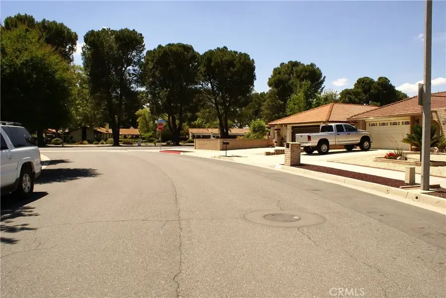 2250 Redwood Drive, Hemet, CA 92545 - #2
