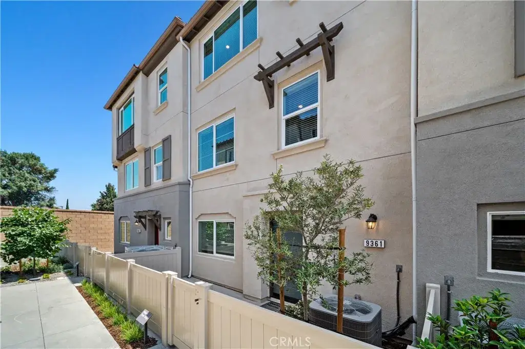 9361 Via Azul, Pico Rivera, CA 90660 - #1