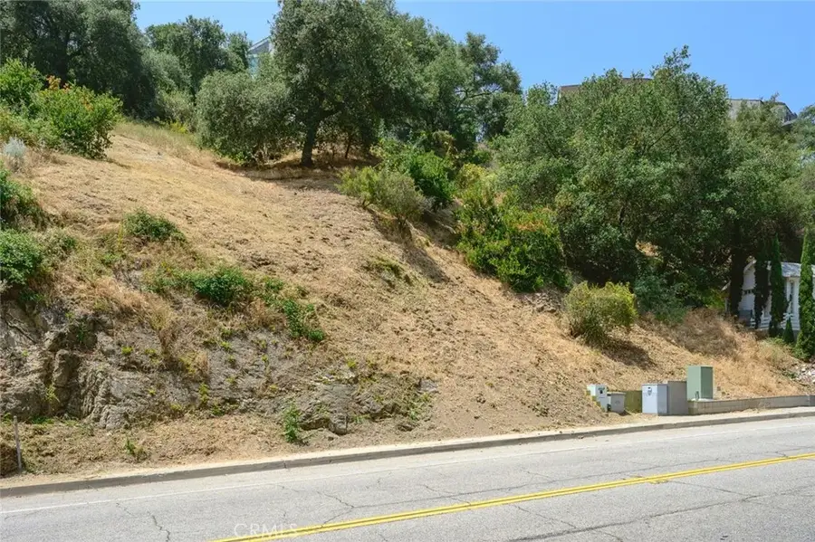 2589 E Chevy Chase, Glendale, CA 91206 - #2