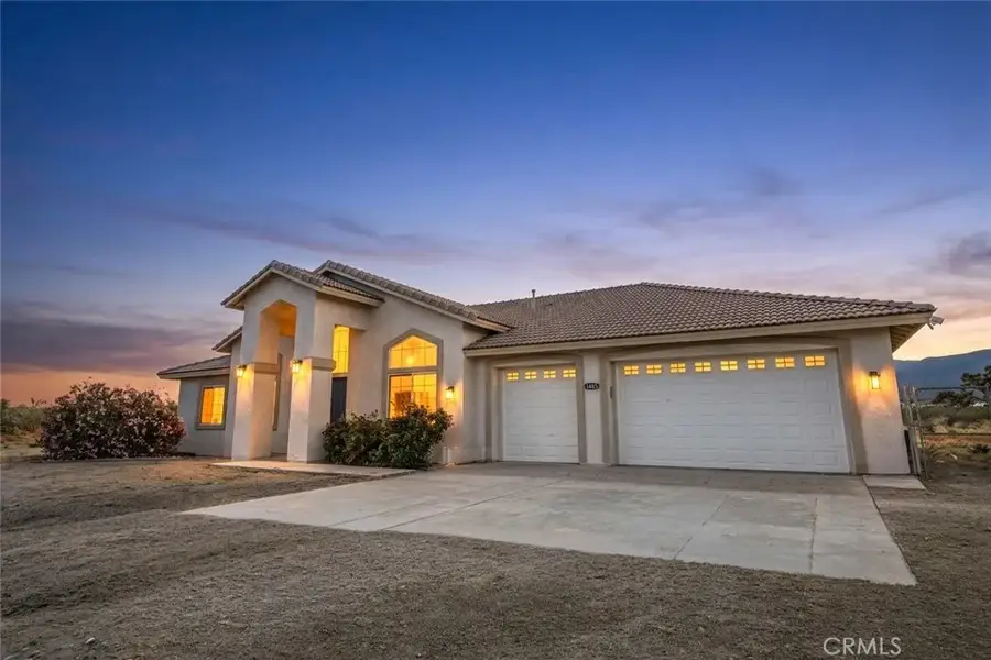 1485 La Mesa, Phelan, CA 92371 - #3