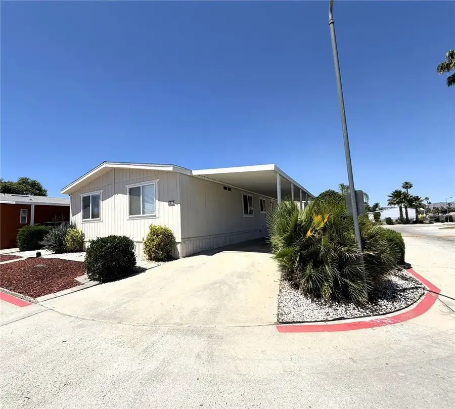 913 S Grand #128, San Jacinto, CA 92582 - #2