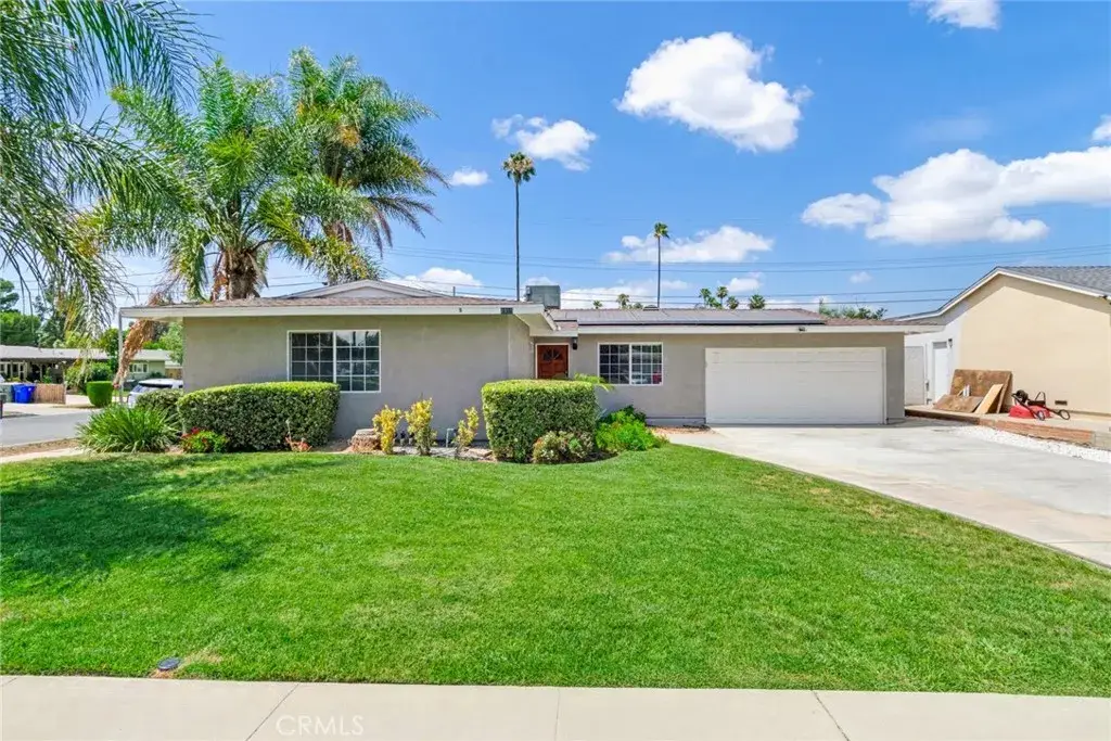 8955 Holly, Riverside, CA 92503 - #1