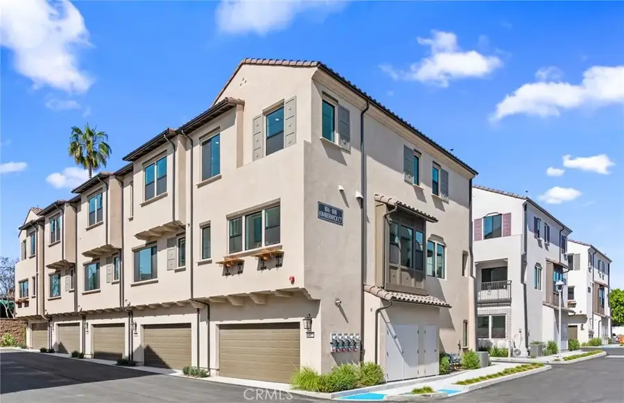 106 Sorrel Court, Burbank, CA 91506 - #3