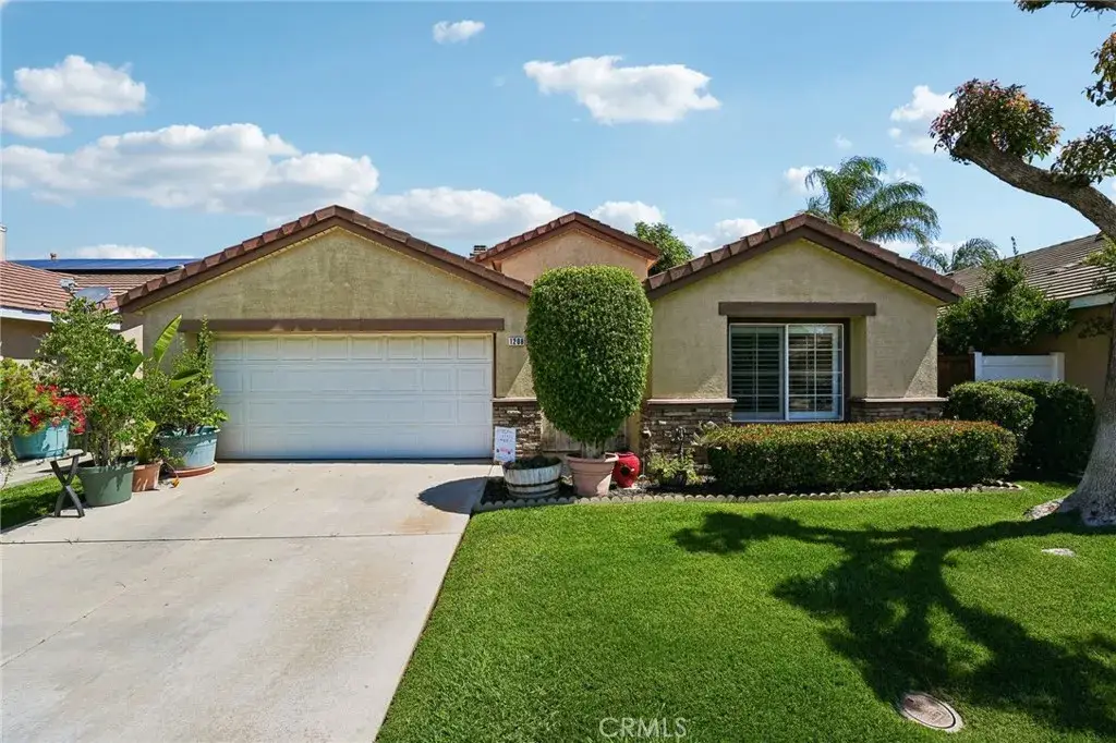 1208 Autumnwood Ln, Perris, CA 92571 - #1