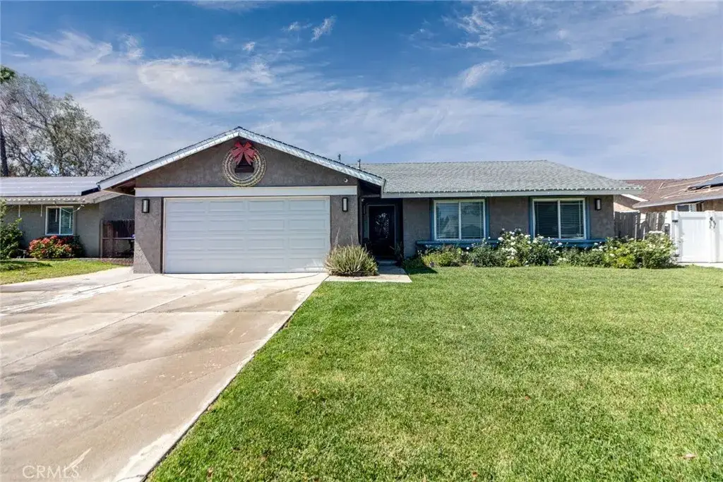 17430 Ramona, Fontana, CA 92336 - #1