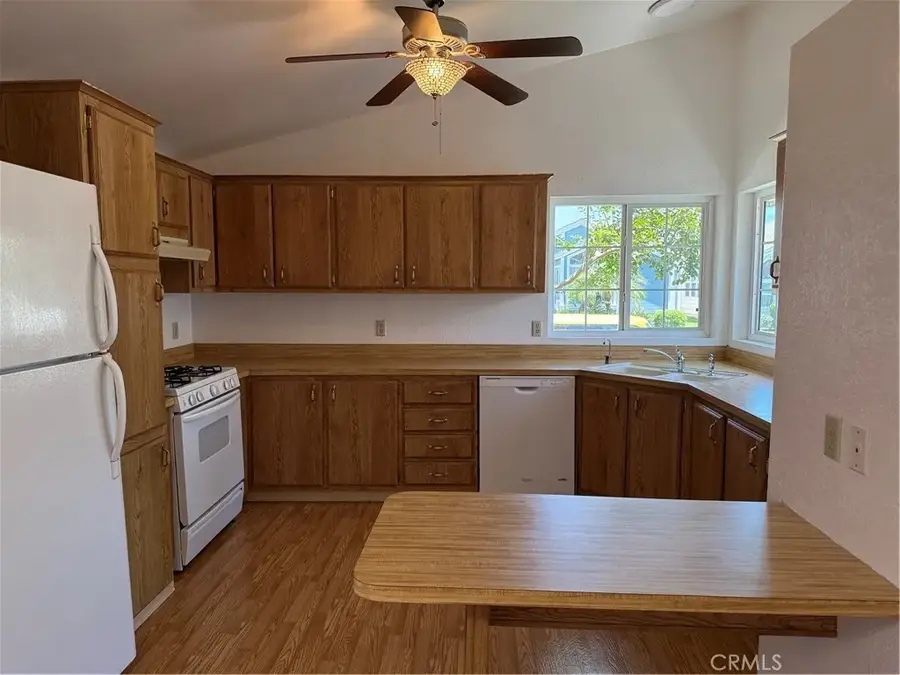 140 W Pioneer #170, Redlands, CA 92374 - #3
